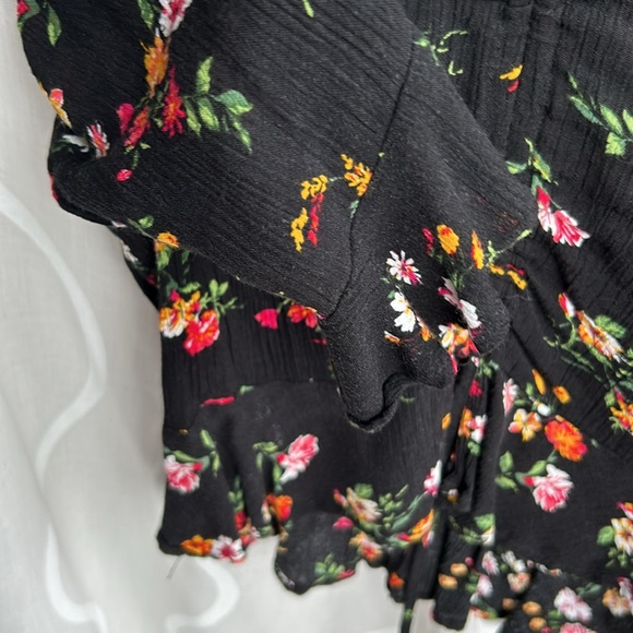 Summer top - Picture 3 of 4